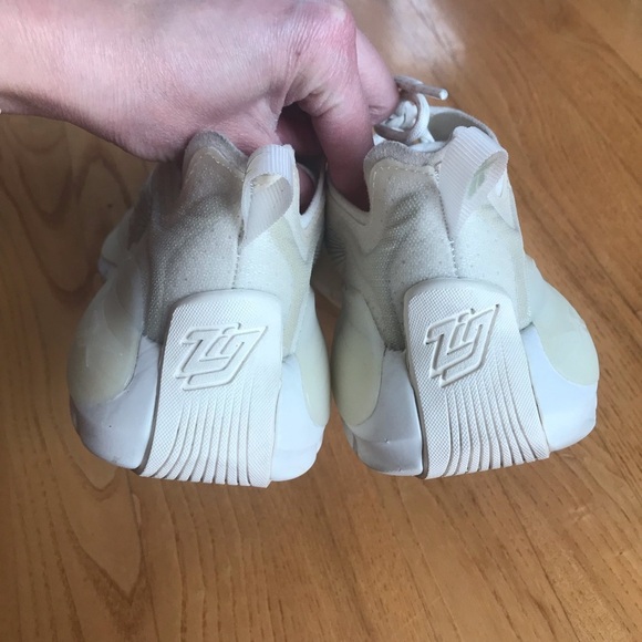 Reebok Zig Kinetica 2 sneakers shoes Chalk Orange Flare off-white womens size 7 - Picture 5 of 13